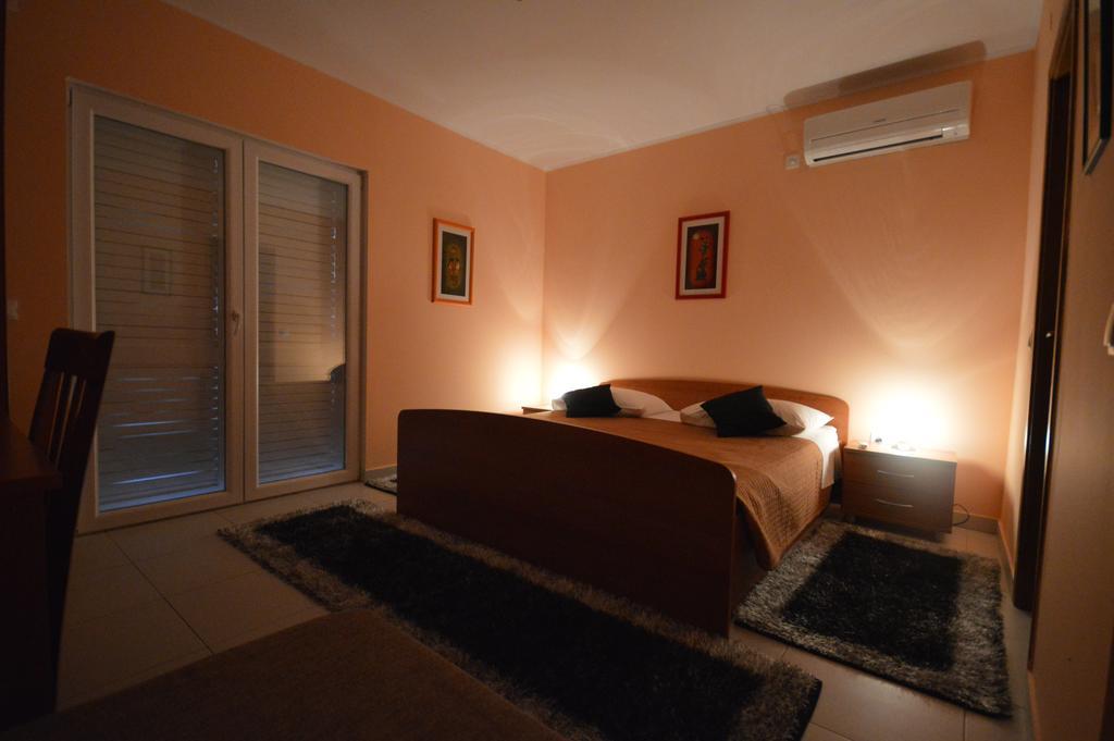 Villa Castello Residence Zrnovo Extérieur photo