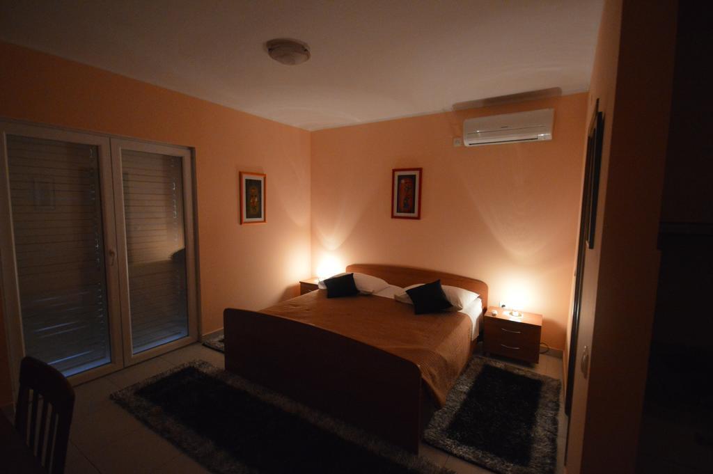 Villa Castello Residence Zrnovo Extérieur photo